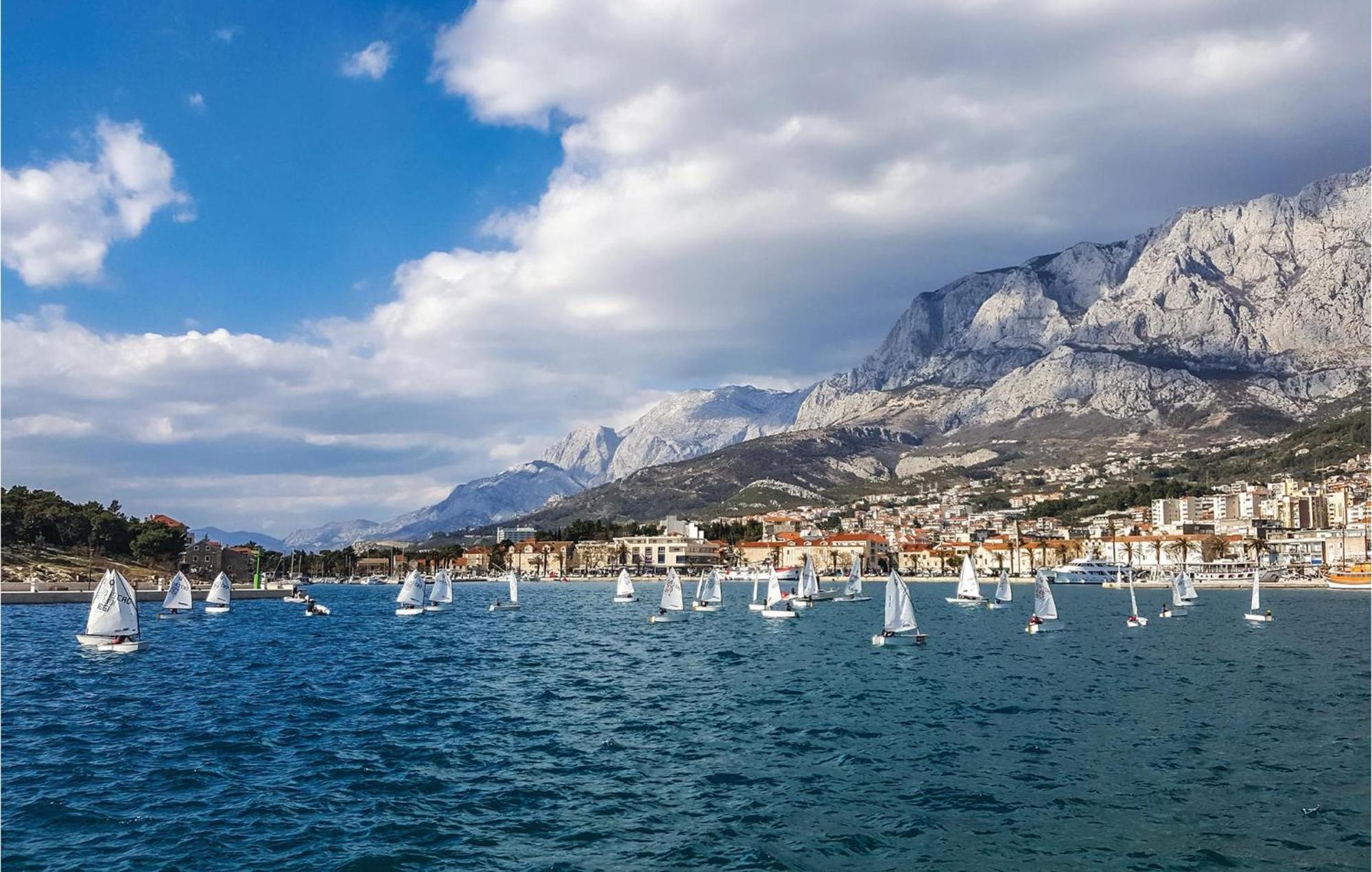Stunning Apartment In Makarska With Wifi Buitenkant foto